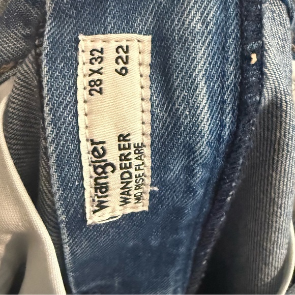 Wrangler Wanderer Mid Rise Flare Jeans Size 6 NWT - Picture 6 of 6